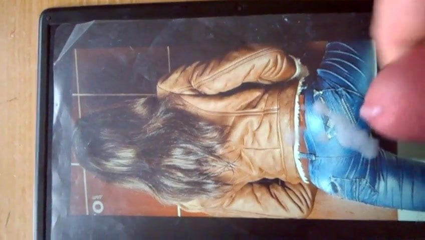 CUM ON VICTORIA BECKHAM ASS