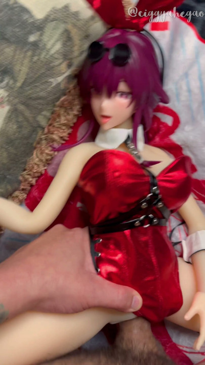 Red Bunny Suit Kafka Gets Her Waifu Pussy Fucked & Bred 65cm Mini Silicone Hentai Sex Doll Kemelias | Clip 1