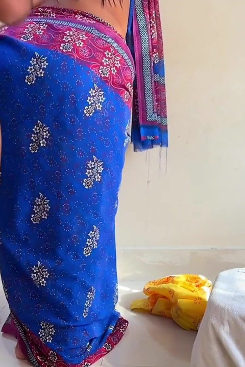 Tamil Stepaunty Without Blouse with Big Ass, When Washing Blouse Panty Then She Sucked My Cock and Fucked Me
