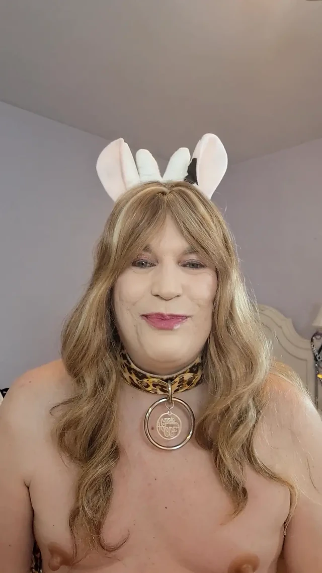 Feed me strawberries, bananas and whip cream!