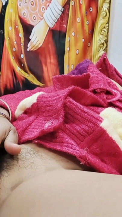 Spectacular moment from "Indian Desi young girlfriend home nude with boyfriend pussy fuck mms"