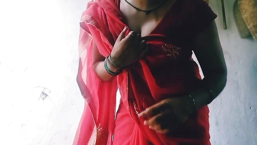 Housewife showing bra and panty Sex video