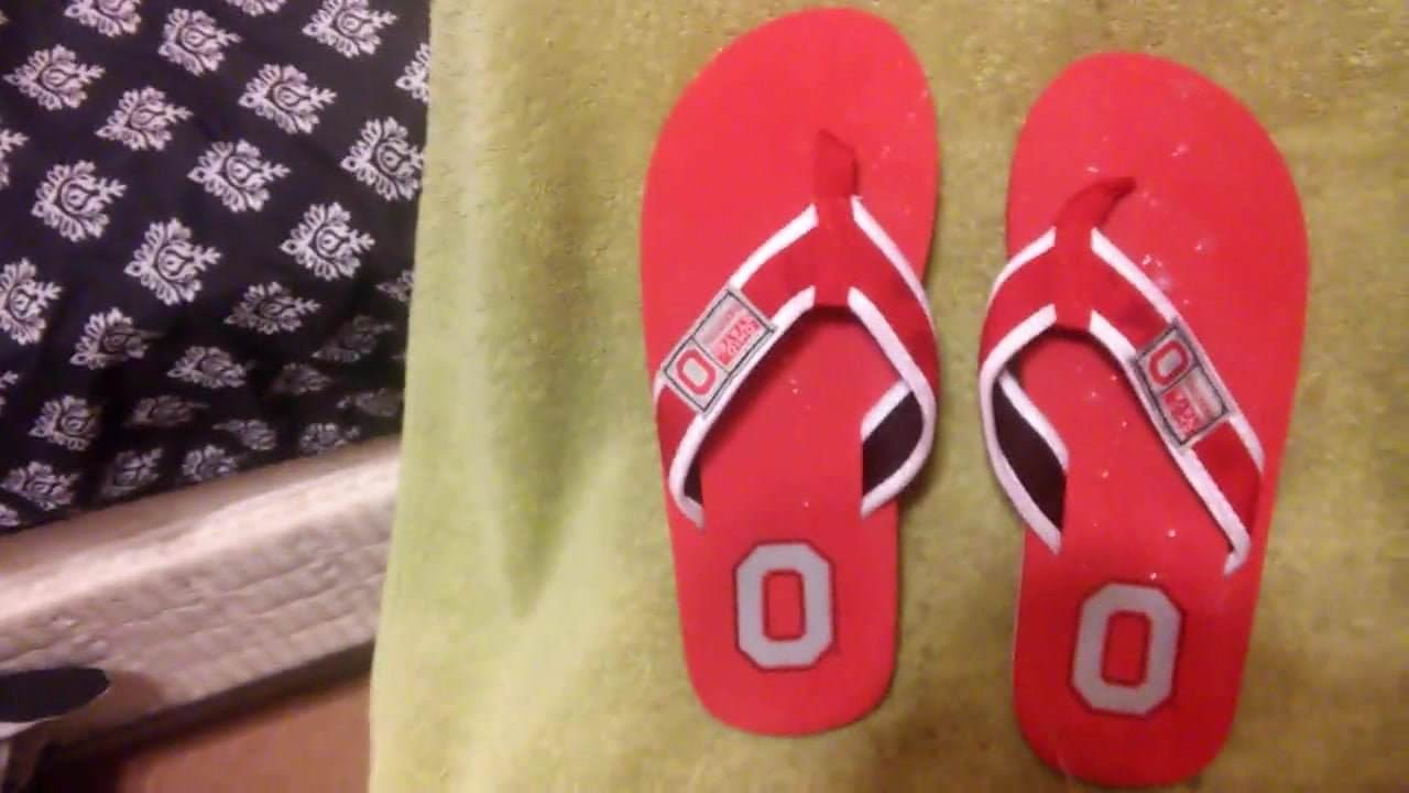 Cumming on flip flops