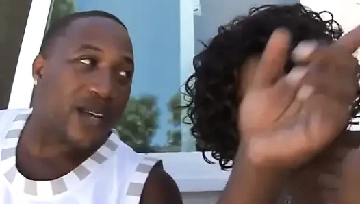 Ebony babe enjoys BBC