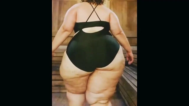 Ssbbw with huge thighs and massive butt