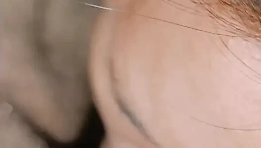 Latina-Haushälterin will den Schwanz des Chefs fressen Teil 1