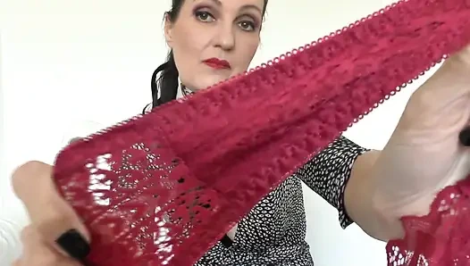 Gizli fanteziler gerçek oluyor! Seksi külot kokluyor ve üzerlerine boşalıyor, Lady Victoria Valente