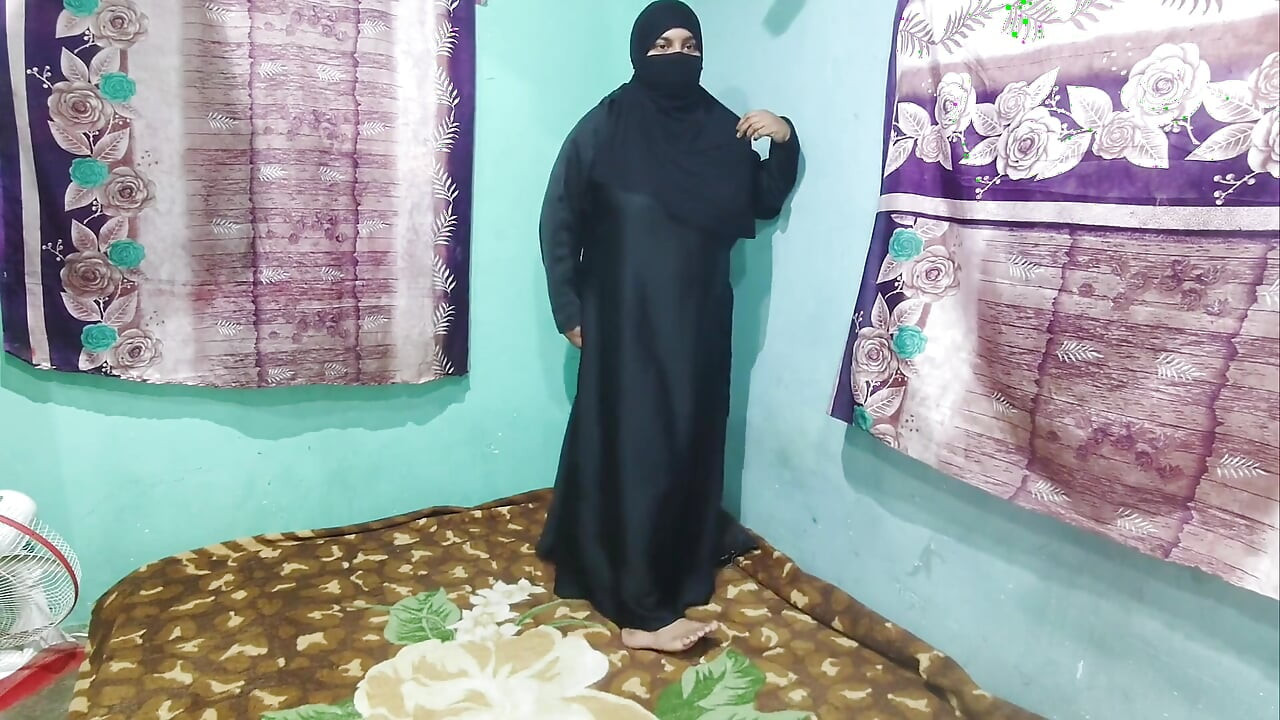 Muslim Girl Hijabi Baby Talking About Sex at First Time