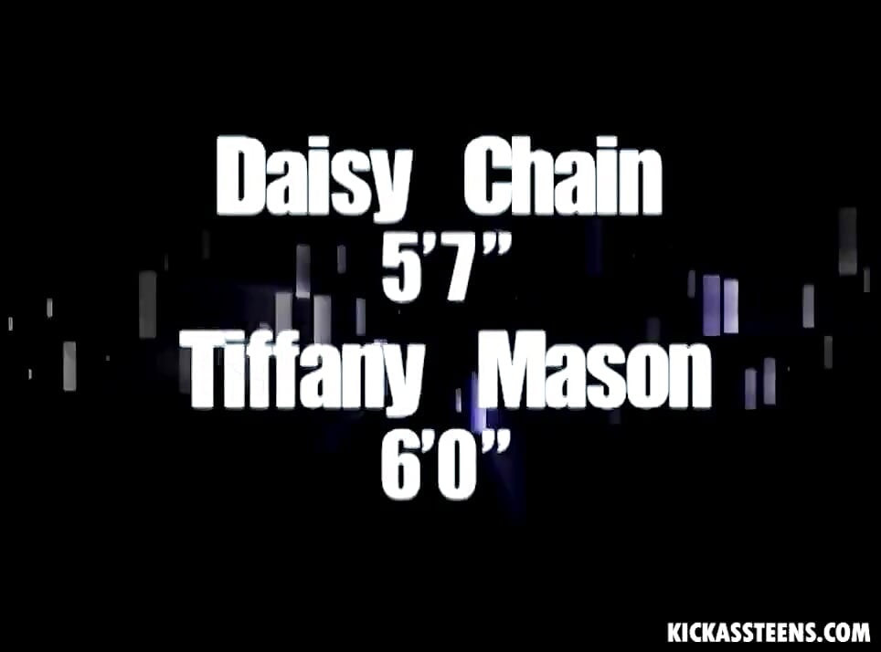 Filme de Daisy Chain, Tiffany Mason de Descalça Confidencial