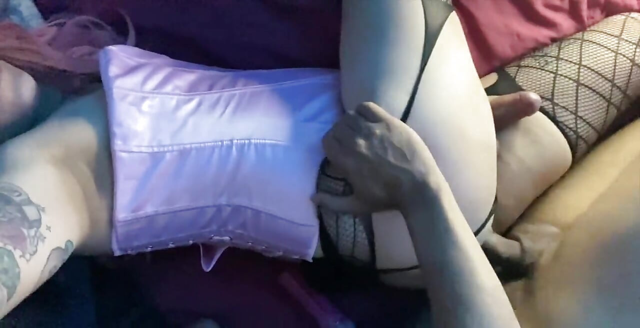 He punched the bunny tight ass, deepthroat and creampie