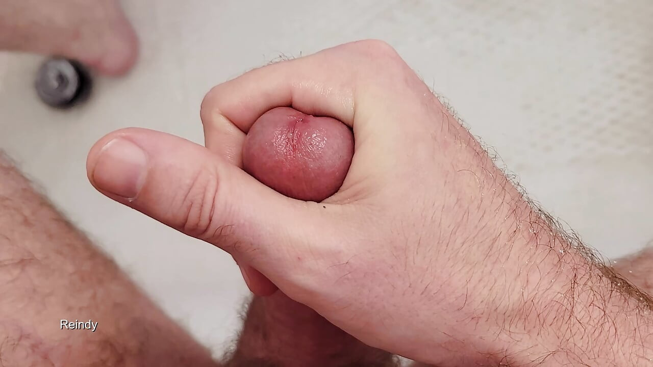 Epic Cum and Piss Fountains From My Pee Hole.
