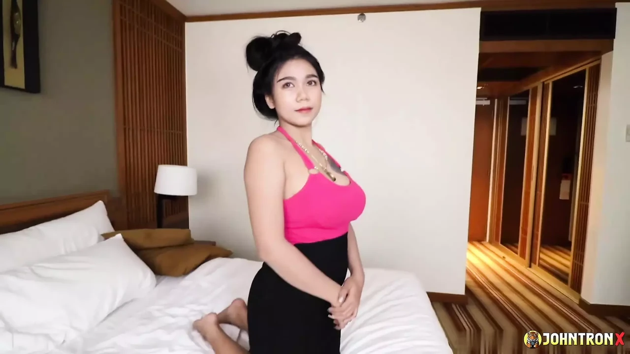 JohnTronX - Unboxing - a cute Thai babe gets stripped naked and sucks my dick in POV