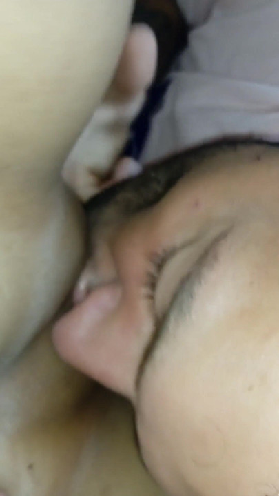 Momento commovente da "Rica Britanly Brow Latina Succhia figa e sgrillettamento creampie"