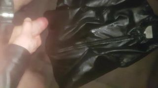 Wank on my leather jacket with cum