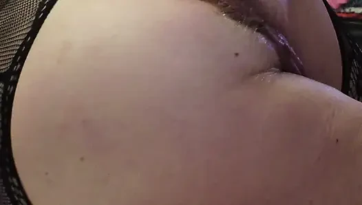 Nenek inggris rose lagi asik seks anal, mainan seks anal sampai lubang pantatnya menganga lebar