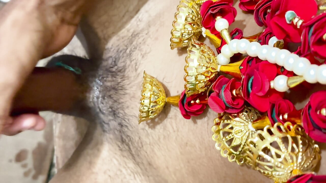 Desi masterbation in bathroom his big dick