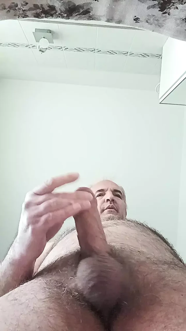 Tutorial for a Pleasant Penis Massage with a Flow of Sperm on the Smartphone Screen