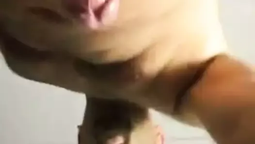 Un Italien baise sa femme coquine avec sa petite bite