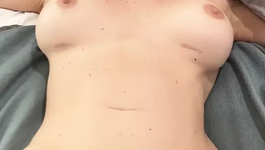 Sexy vibed to orgasm