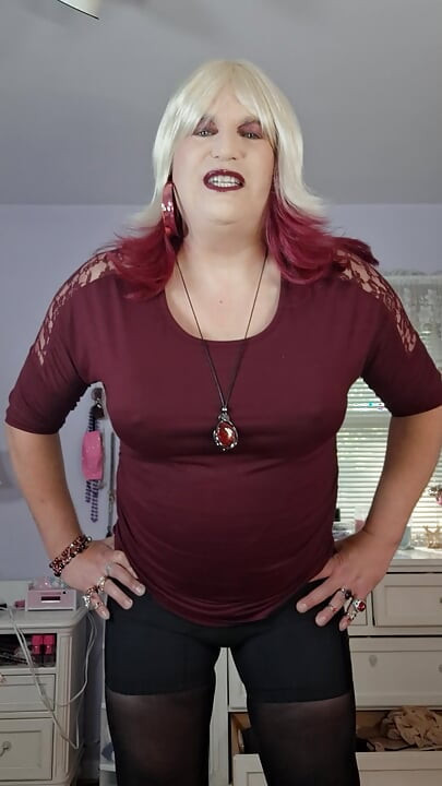 A real pantyhose story: for my friend MatureLover -Girdle Lover!