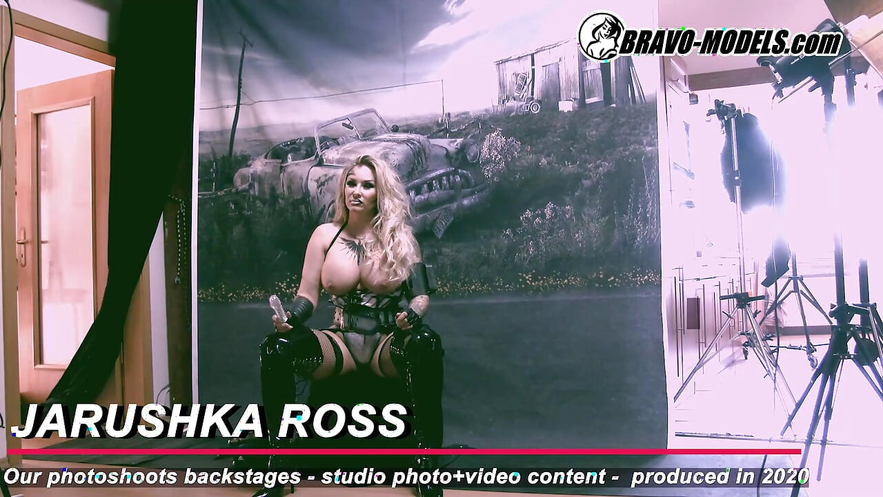 384-Sessão de fotos nos bastidores Jarushka Ross - Adulto