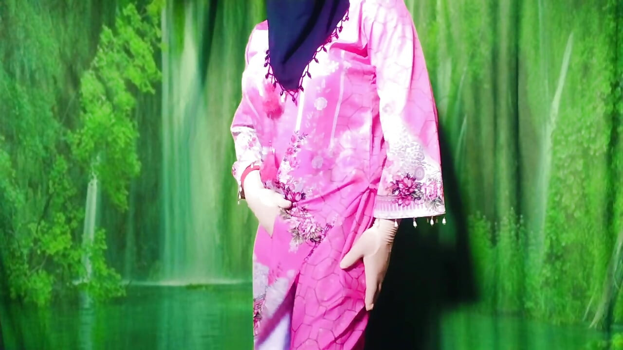 Bengali very beautiful hot housewife sex.mp4