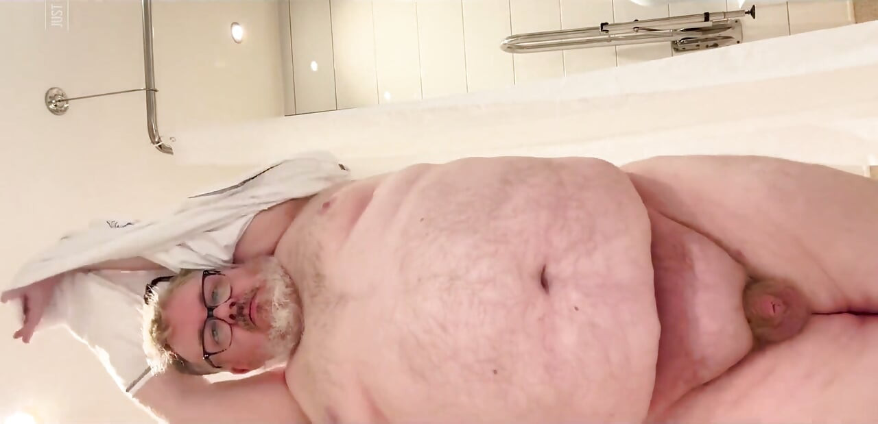 バスルームで一人