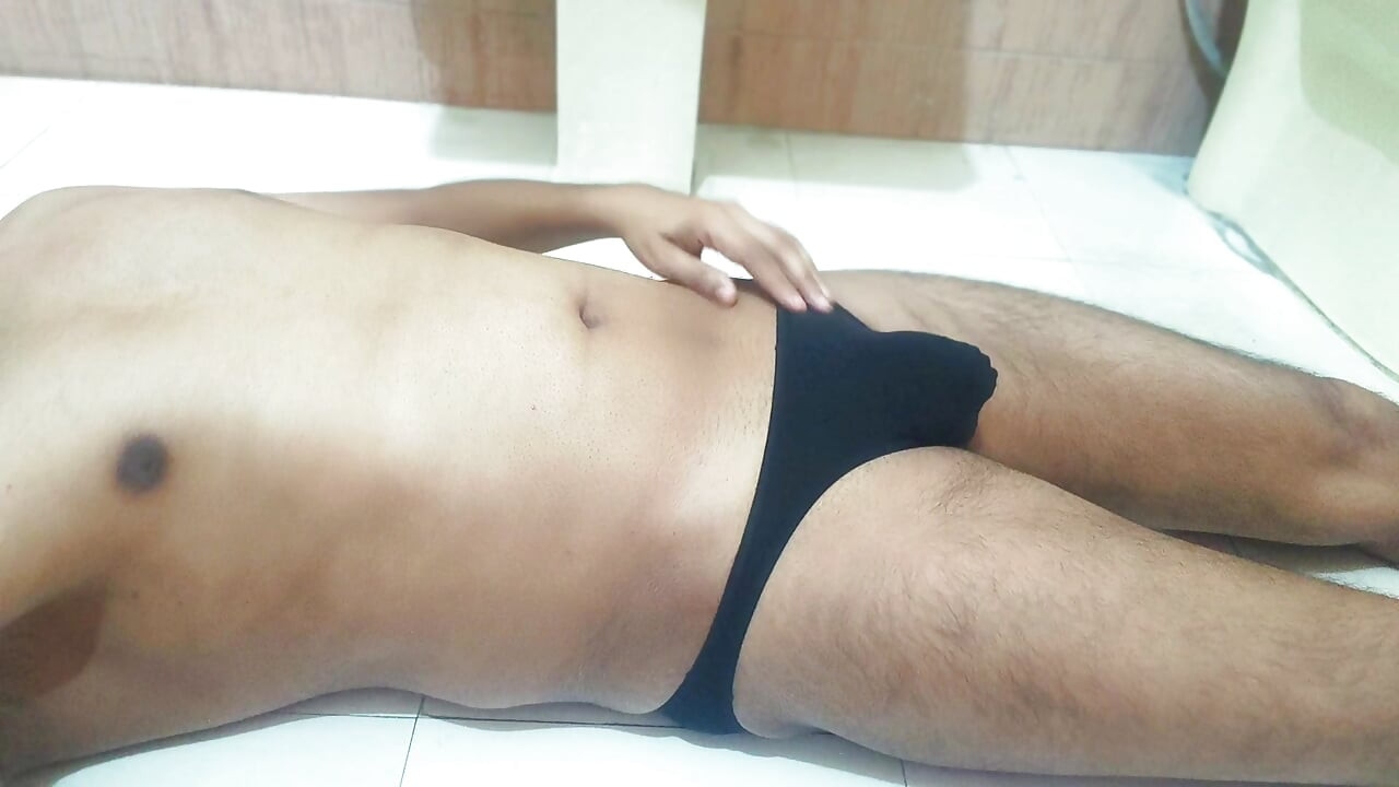 Desi indian hot gay boy enjoy mastrubation