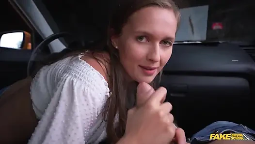 Gib mir weiter, um meine perfekten titten zu sehen