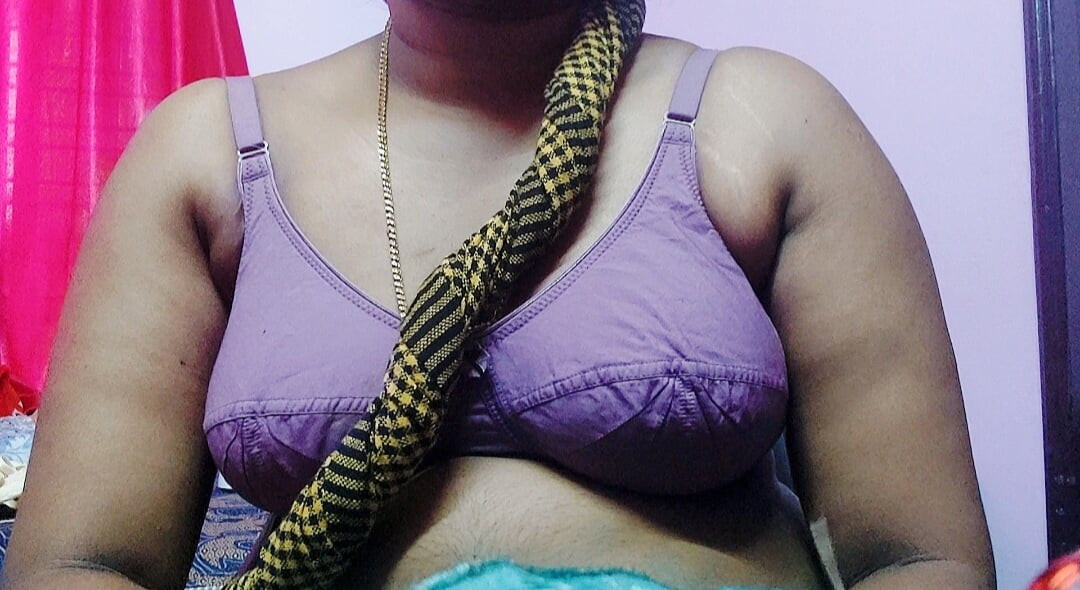 Desi Bhabhi mohini  sex with delivery boy