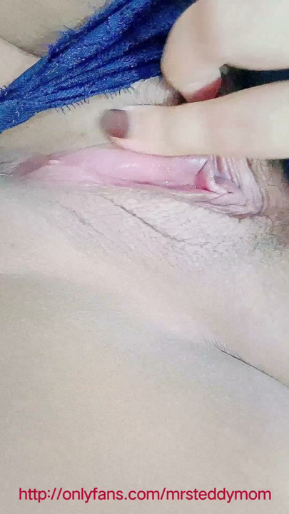 Horny MILF With Tight Pussy Playing Dildo | Clip 1