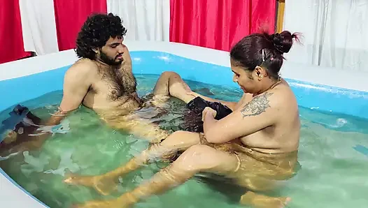 Girl doing hot romance with boy in pool full nude romance