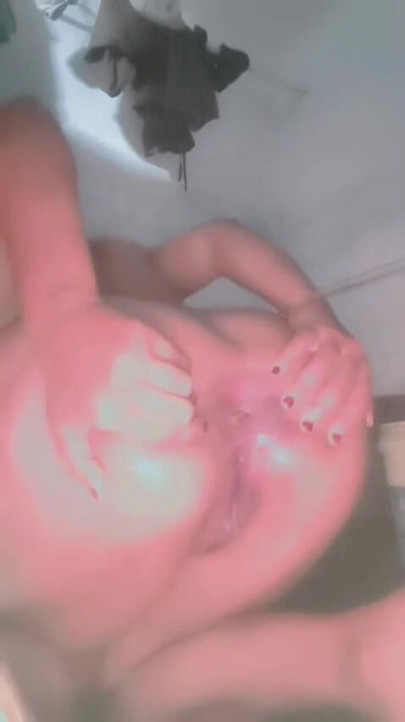 Seks partnerim ilk kez mastürbasyon videosu | Klip 1