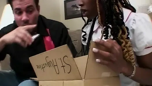 Zunge aus, ahegao-orgasmus von grober couch hämmern