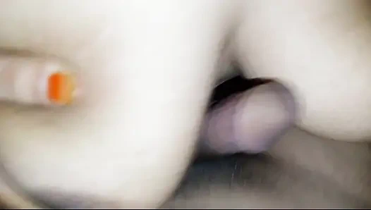 Aku ngentot adik tiriku di kamar mandi sambil memegang rambutnya - seks terlarang gaya doggy