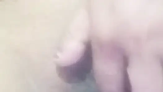 mamta bhabi ne chut main ungli kar ke chut se pani nekali