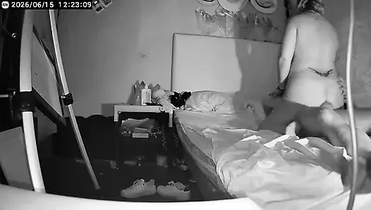 Я ОТКРЫВАЮ ЗАДНИЦУ МОЕЙ ЖЕНЫ