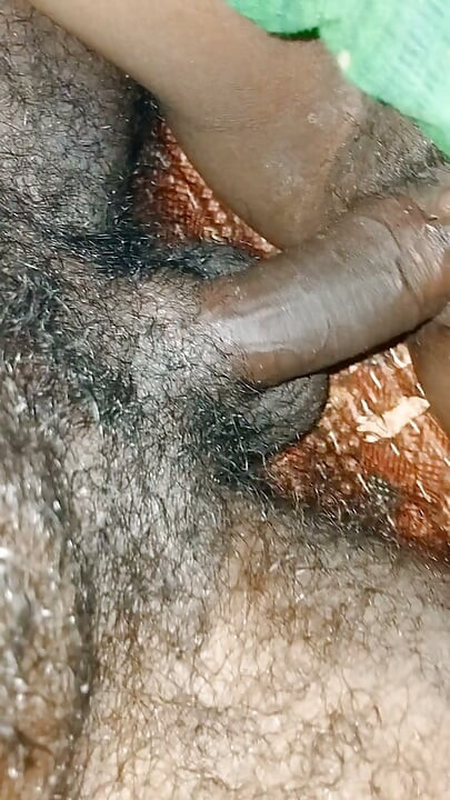 Video de sexo de una madrastra y su hijastro, pareja india desi follando