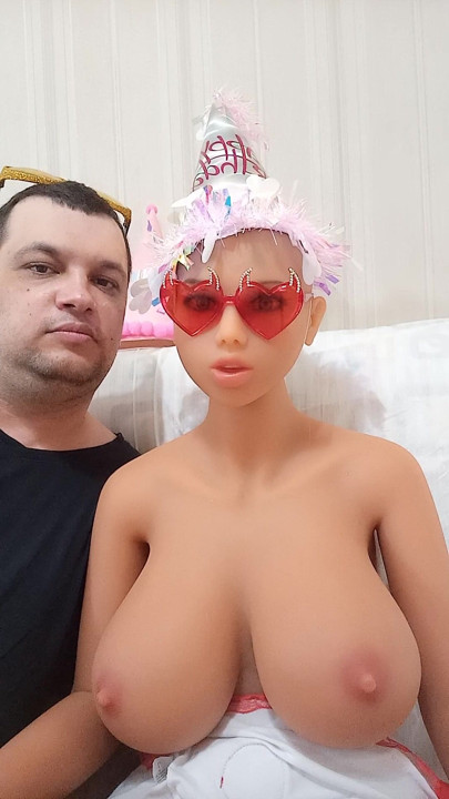 Tourist breasts doll mondial 2026 Philadelphia