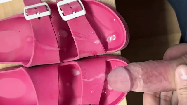 Cuming in my friend shoes