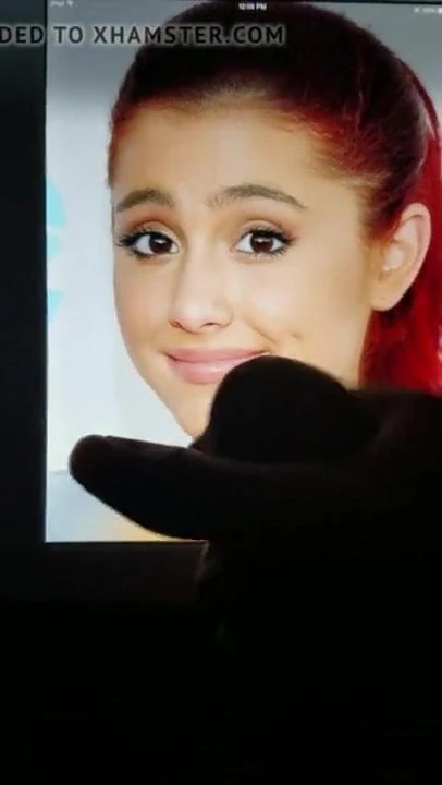 Ariana Grande 4