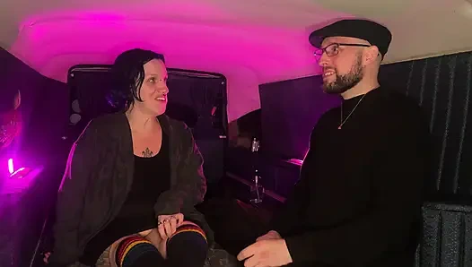 Beerdigungs-hausangestellte ficken auf dem rücken eines hearse - cliff media productions