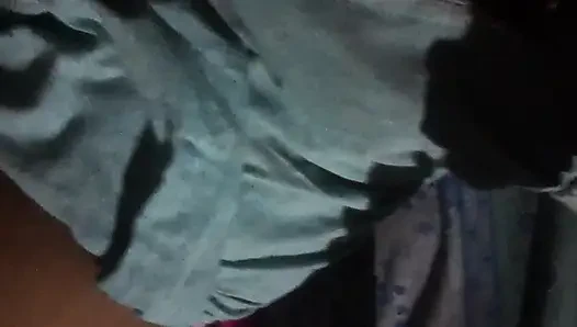 Assam mädchen handjob und fingern liebesshow muschi und möpse