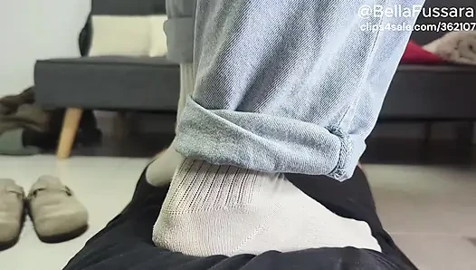 POV Trample Therapie: Soft Cock and Body Trampling Footjob - socks, barefoot, shoes! - Bellafussara