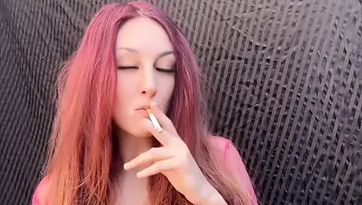 Kompilasi artemisia love si cewek toket besar merokok