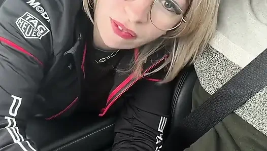 Я отстой, когда мой парень обгоняет грузовики, аха