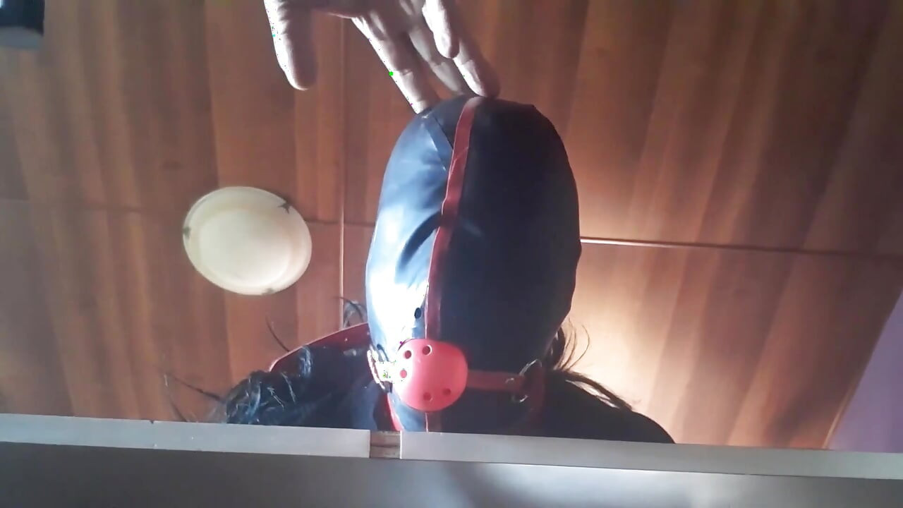 17 นาทีของการอมควยสุดขีดและเย็ดคอสุดลึกด้วยน้ําเงี่ยนไหลเยิ้มในปากครั้งใหญ่