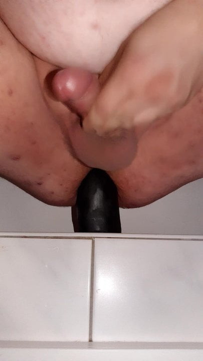 Big Dildo in my Ass