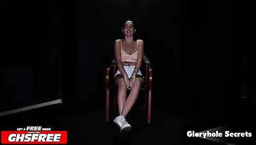 Duvar deliği sırları - mira luv büyük memeli latin sikiş deliği döllerini yutuyor