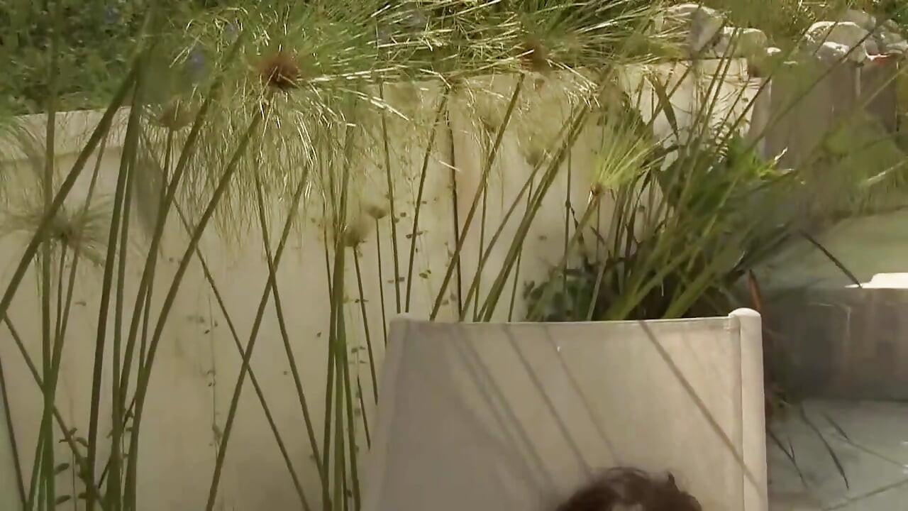 Nagy seggű fekete csaj lovagol a BBC-n